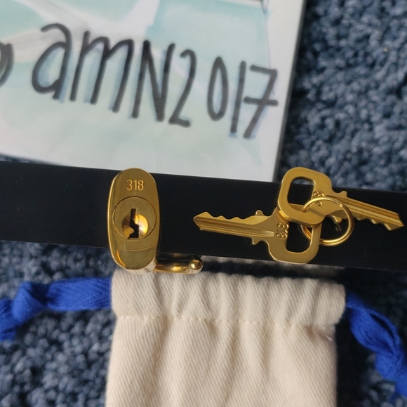 Louis Vuitton Lock & 2 Keys w/ Dustbag -LV Padlock - Picture 4 of 8